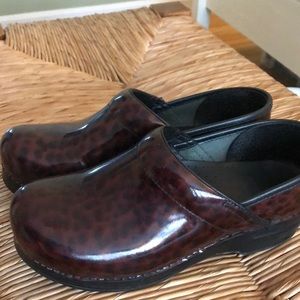 Dansko patent leather professional- leopard print